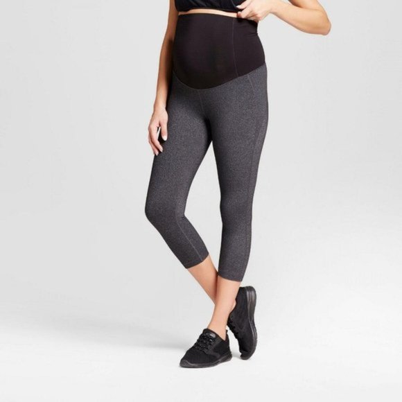 Isabel Maternity Crossover Panel Capri Leggings XS - Picture 2 of 10